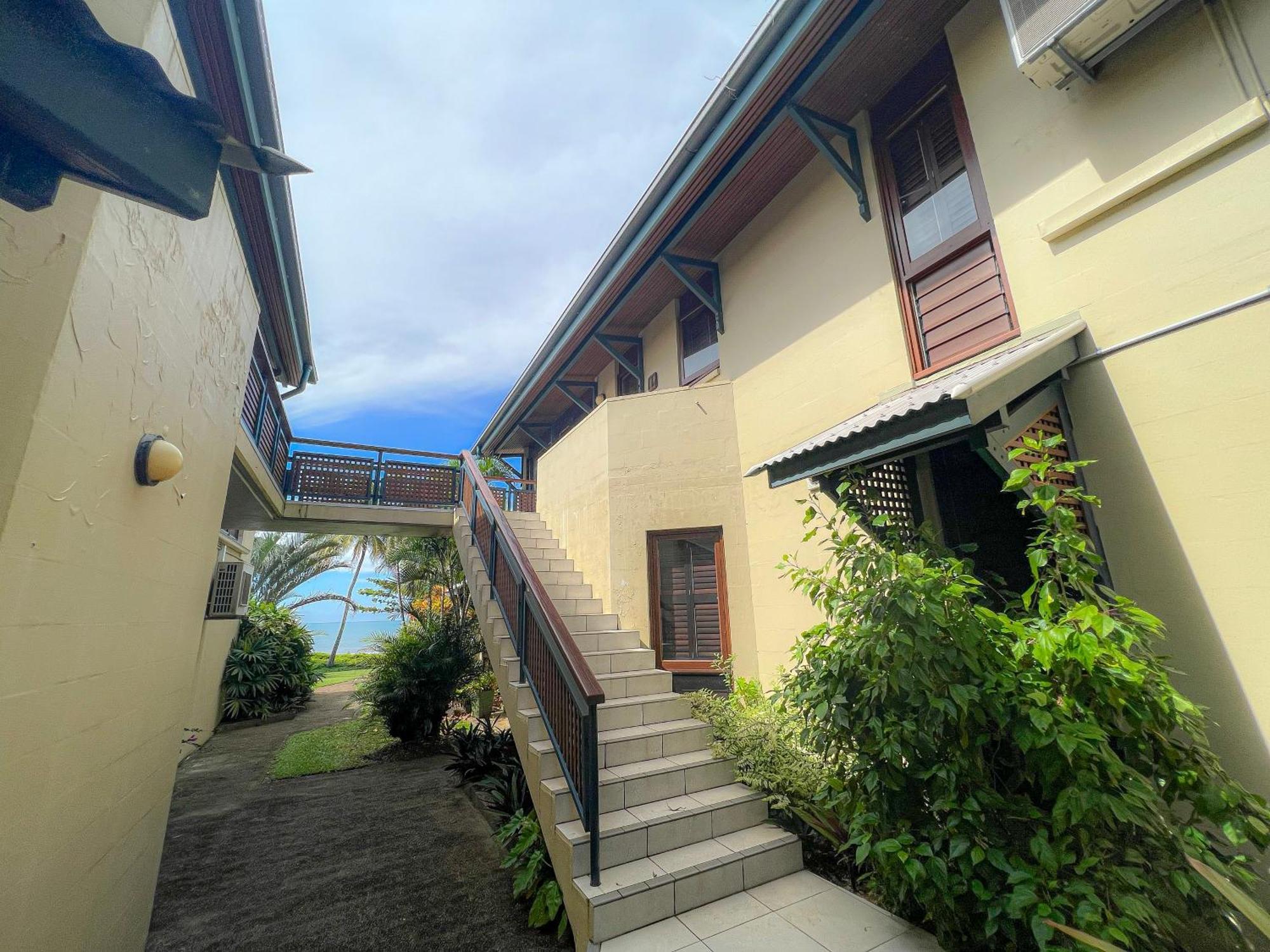 Wongalinga Hotel Mission Beach Exterior photo
